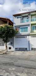 Casa com 3 Quartos à Venda, 300 m² em Vila Curuça - Santo André