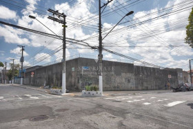 Imóvel Comercial para Alugar, 6.870 m² em Lapa De Baixo - São Paulo