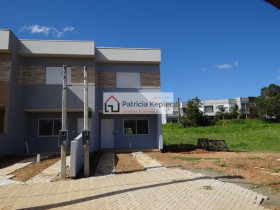 Sobrado com 3 Quartos à Venda, 111 m² em Mário Quintana - Porto Alegre