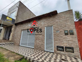 Casa com 2 Quartos à Venda, 150 m² em Pajuçara - Natal