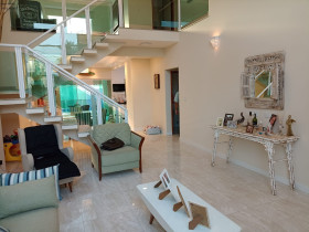 Casa com 4 Quartos à Venda, 300 m² em Bougainvillée I - Peruíbe