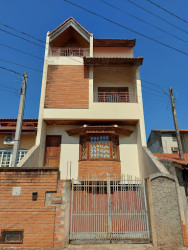 Casa com 3 Quartos à Venda, 382 m² em Vila Guimarães - Sorocaba