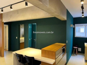 Apartamento com 1 Quarto para Alugar, 65 m² em Centro - São Paulo