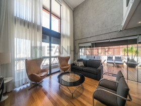 Imóvel com 2 Quartos à Venda, 170 m² em Cerqueira César - São Paulo