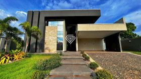 Casa de Condomínio com 3 Quartos à Venda, 240 m² em Loteamento Caribe - Palmas
