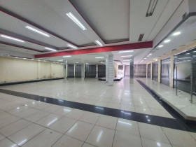 Sala Comercial para Alugar, 540 m² em Centro - Itanhaém