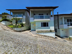 Casa com 4 Quartos à Venda, 129 m² em Agriões - Teresópolis