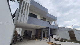Casa com 4 Quartos à Venda, 253 m² em Cidade Nova Peruíbe - Peruíbe