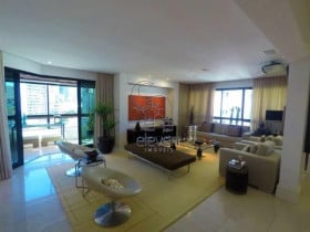 Apartamento com 4 Quartos à Venda, 330 m² em Jardim Apipema - Salvador