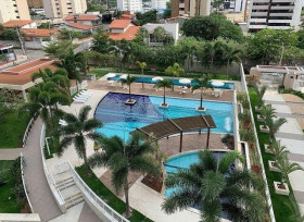 Apartamento com 3 Quartos à Venda, 190 m² em Guararapes - Fortaleza