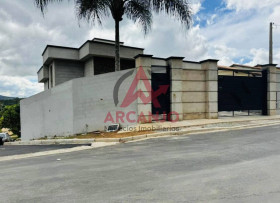 Casa com 3 Quartos à Venda, 308 m² em Cardoso (terra Preta) - Mairiporã