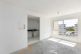 Apartamento com 2 Quartos à Venda, 69 m² em Tristeza - Porto Alegre