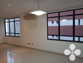 Imóvel com 3 Quartos para Alugar, 190 m² em Pompéia - Santos