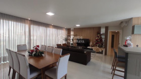 Apartamento com 4 Quartos à Venda, 190 m² em Praia Brava - Itajaí