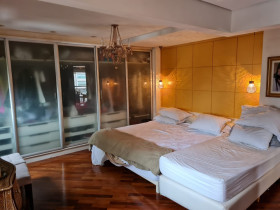 Apartamento com 3 Quartos à Venda, 144 m² em Vila Nova Conceição - São Paulo