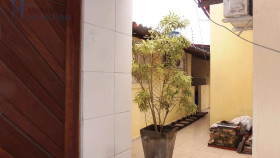 Casa com 3 Quartos para Alugar ou Temporada, 200 m² em Pitimbu - Natal