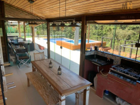 Casa com 4 Quartos à Venda, 400 m² em Jardim Cataguases - Campos Do Jordão