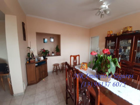 Apartamento com 3 Quartos à Venda, 196 m² em Gonzaga - Santos