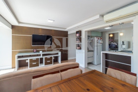 Apartamento com 3 Quartos à Venda, 83 m² em Jardim Lindóia - Porto Alegre