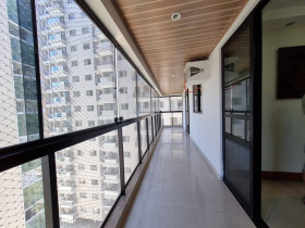 Apartamento com 3 Quartos à Venda, 110 m² em Itapuã - Vila Velha