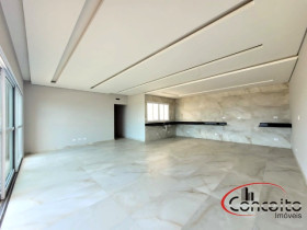 Apartamento com 3 Quartos à Venda, 170 m² em Toninhas - Ubatuba