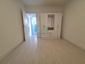 Apartamento com 2 Quartos à Venda, 75 m² em água Branca - São Paulo