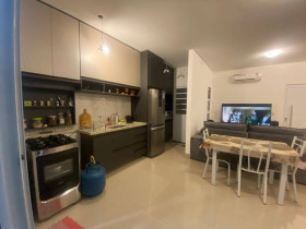 Casa de Condomínio com 3 Quartos à Venda, 100 m² em Morada Da Serra - Cuiabá