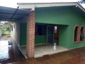 Casa com 2 Quartos à Venda, 300 m² em Jardim Cachoeira - Pirassununga