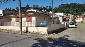Casa com 3 Quartos à Venda, 336 m² em Saco Dos Limões - Florianópolis