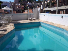 Casa com 4 Quartos à Venda, 355 m² em Candeal - Salvador