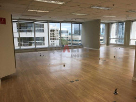 Sala Comercial para Alugar, 226 m² em Vila Olímpia - São Paulo