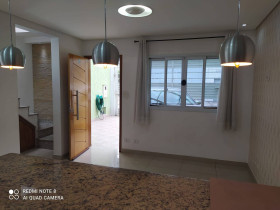 Casa com 2 Quartos à Venda, 61 m² em Parque Oratório - Santo André