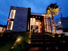 Casa com 6 Quartos para Alugar ou Temporada, 1.050 m² em Tamboré - Santana De Parnaíba