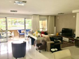 Apartamento com 3 Quartos à Venda, 143 m² em Paraíso Do Morumbi - São Paulo