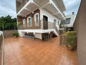 Casa com 5 Quartos para Alugar, 350 m² em Parque Centenário - Jundiaí
