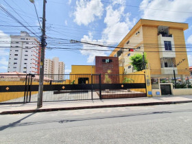 Edifício Residencial à Venda, 900 m² em Fátima - Fortaleza