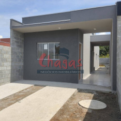 Casa com 2 Quartos à Venda, 60 m² em Golfinho - Caraguatatuba