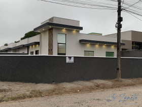 Casa com 2 Quartos à Venda, 64 m² em Itapoá