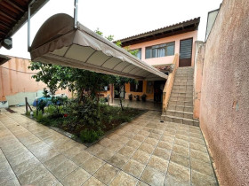 Casa com 4 Quartos à Venda, 172 m² em Atibaia Jardim - Atibaia