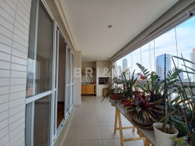 Apartamento com 4 Quartos à Venda, 234 m² em Cidade Monções - São Paulo