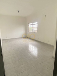 Sala Comercial à Venda, 26 m² em Jardim Rio Branco - São Vicente