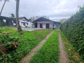 Casa com 4 Quartos à Venda,  em Enseada - Guarujá
