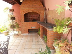 Casa com 3 Quartos à Venda, 218 m² em Campestre - Santo André