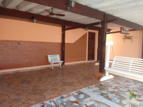 Casa com 2 Quartos à Venda, 300 m² em Itaguá - Ubatuba