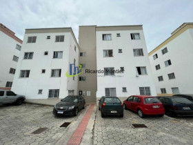 Apartamento com 2 Quartos à Venda, 54 m² em Capoeiras - Florianópolis
