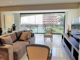 Apartamento com 3 Quartos à Venda, 280 m² em Moema Pássaros - São Paulo