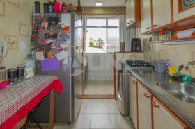 Apartamento com 2 Quartos à Venda, 66 m² em São João - Porto Alegre