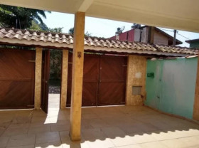 Casa com 8 Quartos à Venda, 150 m² em Toninhas - Ubatuba