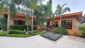 Casa com 4 Quartos à Venda, 457 m² em Jardim Marajoara - São Paulo