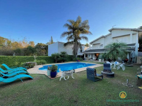 Casa com 4 Quartos à Venda, 828 m² em Vila Santo Antonio - Cotia